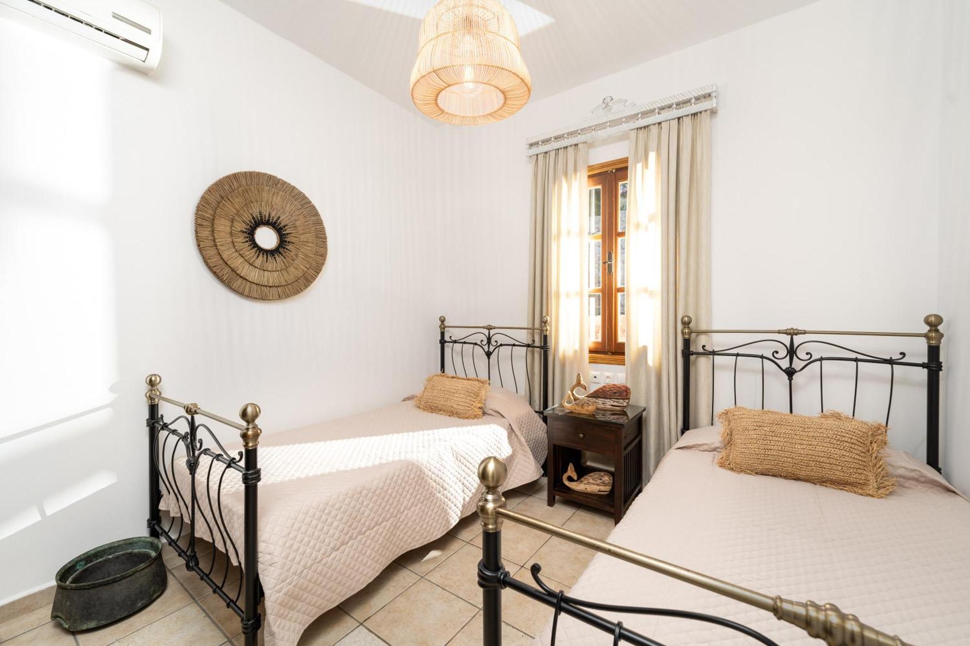 Villa Antonis Халки Экстерьер фото